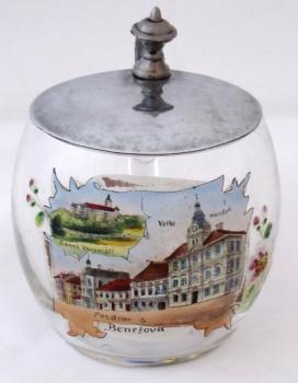Glass tankard with Konopiste castle and Benesov to